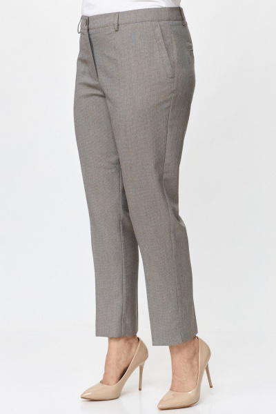 Бежевые классические брюки с стрелками из текстиля и хлопка БелЭльСтиль 586-2 56 22 бежево-коричневый - фото 2