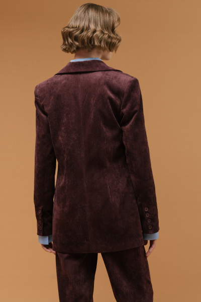 Классический жакет из вельвета с лацканами и застежкой на пуговицы JRSy 2412 коричнево-вишневый - фото 5