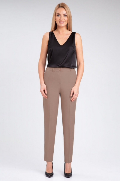 Деловой костюм брюки и жилет из костюмного полотна IVARI 20403/1 бежевый - фото 9