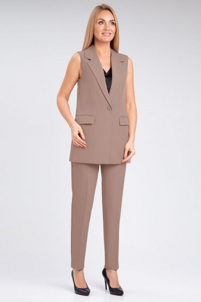 Деловой костюм брюки и жилет из костюмного полотна IVARI 20403/1 бежевый - фото 2