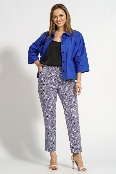 Образы из текстиля: жакет, блуза и брюки в стильной комбинации Медея и К 2202 электрик - фото 5