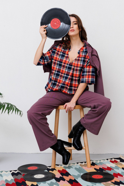 Круглогодичная элегантная блуза из текстиля с воротником-стойкой NikVa 481-3 клетка_мульти - фото 4