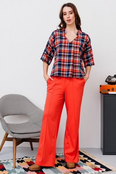 Круглогодичная элегантная блуза из текстиля с воротником-стойкой NikVa 481-3 клетка_мульти - фото 1