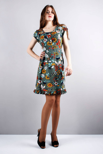 платье отрезное с воротом и оборками Mita ЖМ818 зеленый+цветы - фото 1