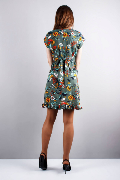 платье отрезное с воротом и оборками Mita ЖМ818 зеленый+цветы - фото 3