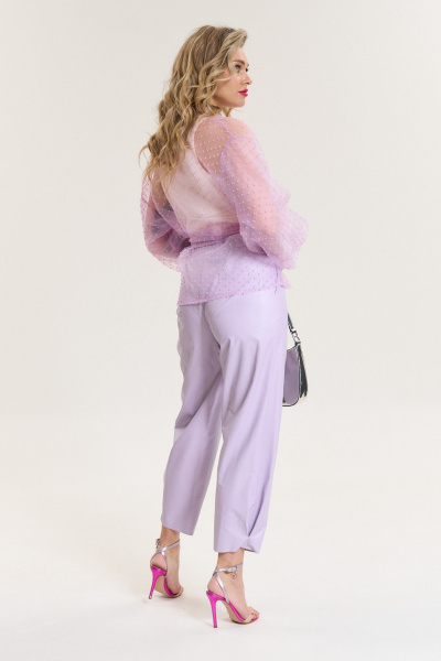 Брючный костюм из текстиля с зауженными брюками и жакетом Anastasia 1088 лаванда - фото 16