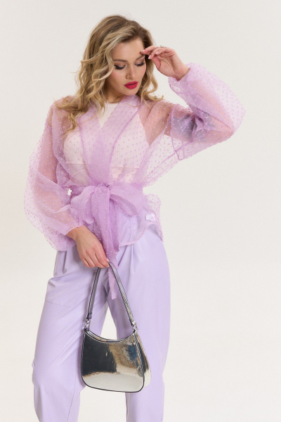 Брючный костюм из текстиля с зауженными брюками и жакетом Anastasia 1088 лаванда - фото 9