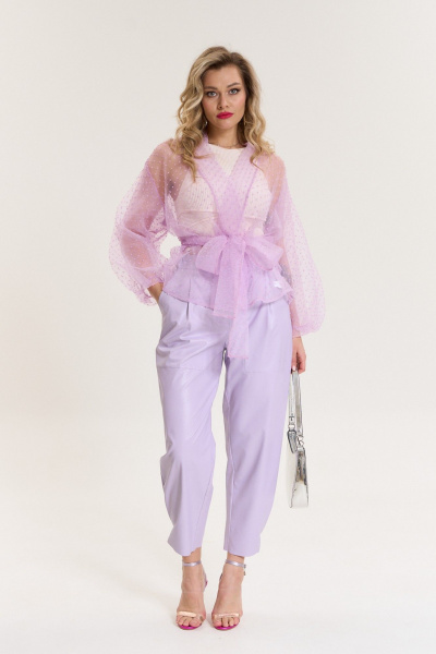 Брючный костюм из текстиля с зауженными брюками и жакетом Anastasia 1088 лаванда - фото 5