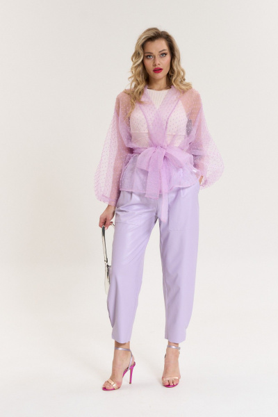 Брючный костюм из текстиля с зауженными брюками и жакетом Anastasia 1088 лаванда - фото 1