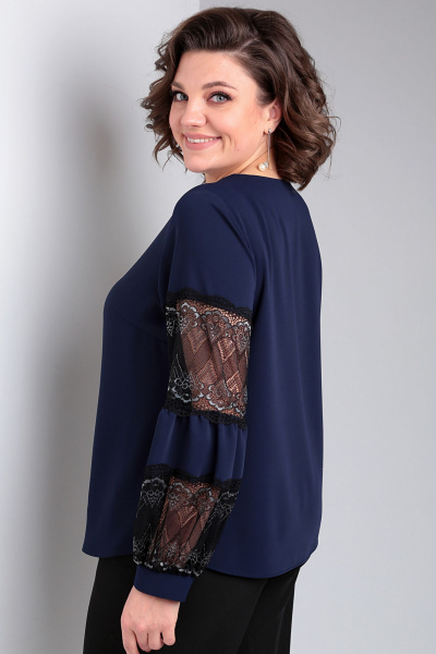Блуза свободного силуэта с кружевом для повседневного образа Таир-Гранд 62370 темно-синий - фото 2