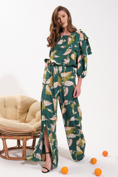 Круглогодичный комбинезон палаццо с декоративными бретелями и разрезом VI ORO VR-1121 зеленый - фото 5