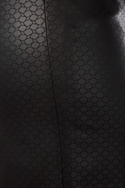 Юбка-карандаш лазерной обработкой и шлицей Klever 262 соты/черный - фото 3