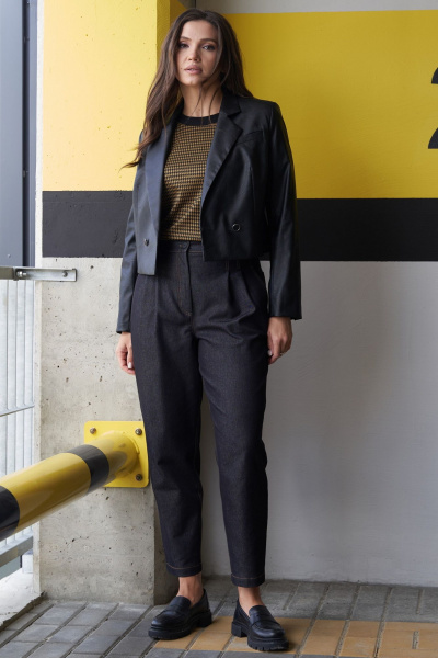 Демисезонный укороченный черный жакет из экокожи Andina city 4003 черный - фото 5