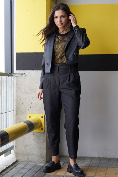 Демисезонный укороченный черный жакет из экокожи Andina city 4003 черный - фото 4