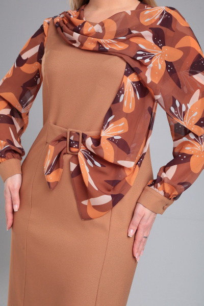 Стильное коричневое платье с декоративным поясом Angelina & Сompany 961 - фото 10