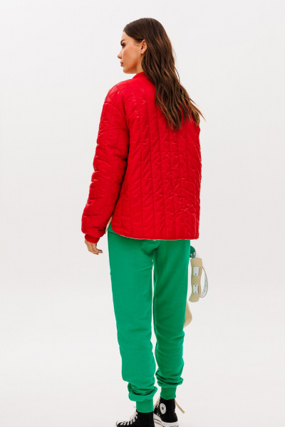 Красную демисезонную куртку оверсайз на заклепках Tattica 001 - фото 9