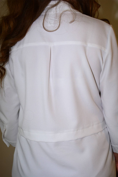 Блуза деловая прямого силуэта с вышивкой и складками Needle 538 - фото 4