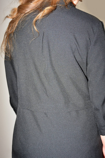 Блуза черная из текстиля с вышивкой и складками Needle 538/1 - фото 4