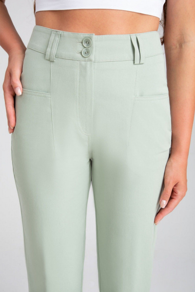 Зеленые джинсы летние полуприлегающего силуэта IVARI 306 зеленый - фото 5