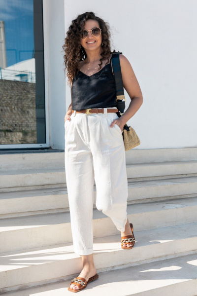 Классические льняные брюки со складками и пуговицей EZER 1032 молочный - фото 1