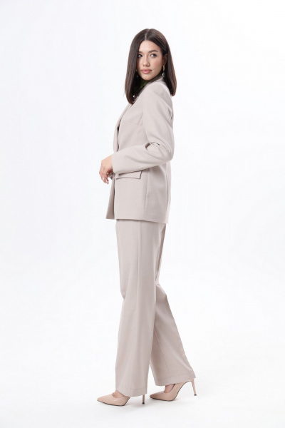 Бежевый костюм 3-ка: жакет, брюки и блуза с рюшами LM К6667-34 - фото 5
