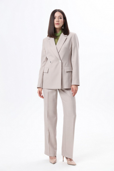 Бежевый костюм 3-ка: жакет, брюки и блуза с рюшами LM К6667-34 - фото 3