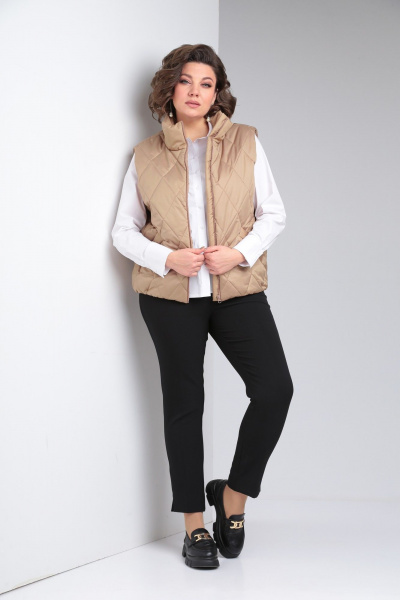 Бежевый жилет из стеганой плащевки с карманами Takka Plus 23-192/2 беж - фото 1