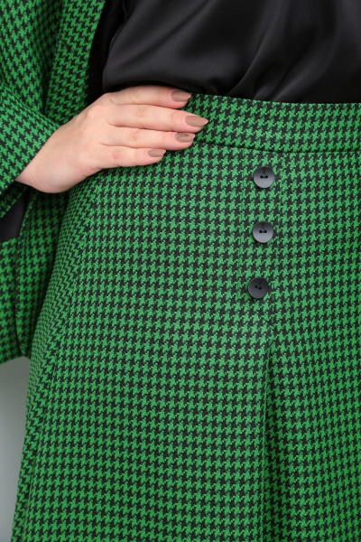 Деловой костюм жакет и юбка из костюмной ткани Takka Plus 23-214 - фото 10