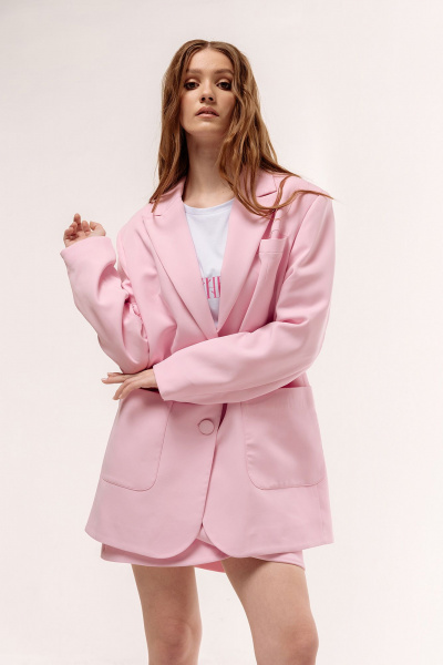 Деловой свободный жакет из костюмной ткани с карманами FLAIM 1050 розовый - фото 5