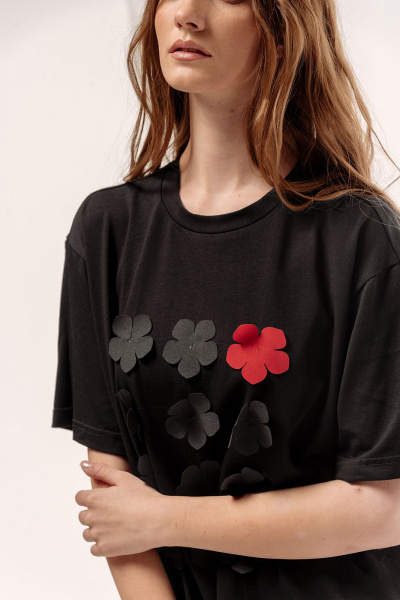 Черная майка с цветами и укороченным рукавом FLAIM 1055 черный - фото 9