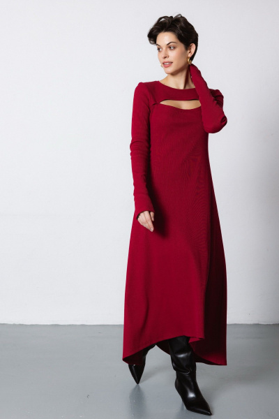 Красное платье из трикотажа с асимметричным низом Krasa М379-24 бордо - фото 14