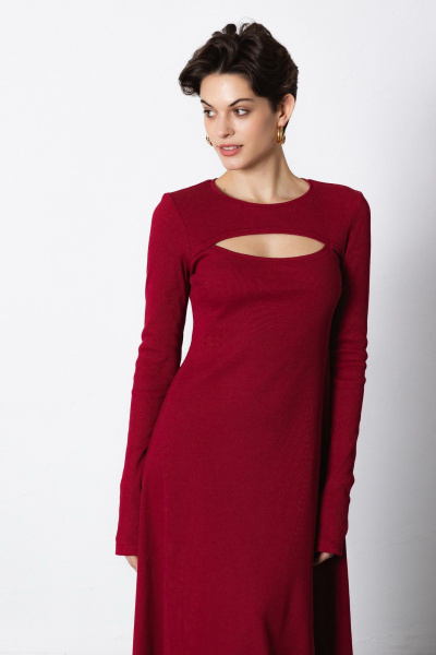 Красное платье из трикотажа с асимметричным низом Krasa М379-24 бордо - фото 4