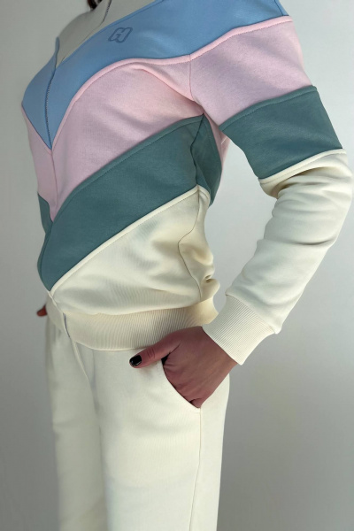 Демисезонный джемпер с контрастными резами и молнией GO F4025/02-01 - фото 4