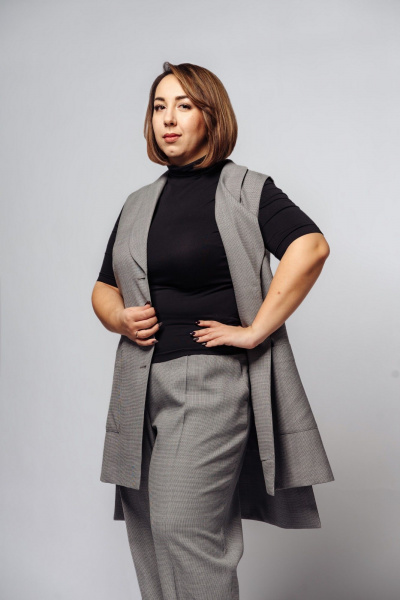 Серый жилет из шерсти и текстиля для костюма БелКредо 22с23-р60 серый - фото 1