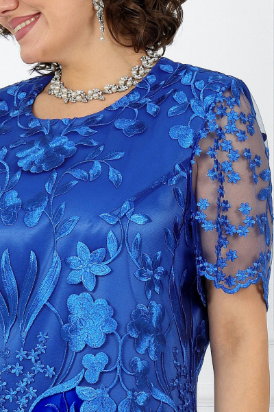 Платье футляр с кружевом и атласом, нарядное Ninele 7231 василек - фото 3