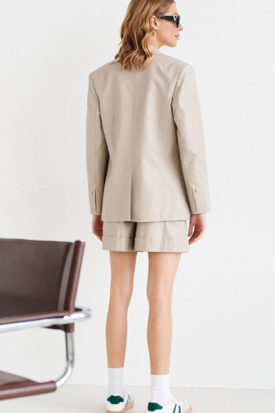 Жакет из экокожи с воротником и карманами VIZANTI 9180 бежевый - фото 5