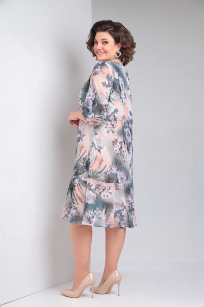 Свободное платье с кокеткой и клёшевым воланом Асолия 2672 - фото 13