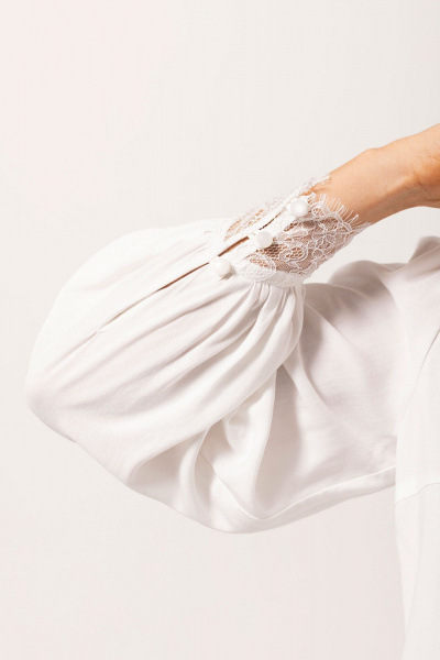 Блузка из вискозы с отрезным воротником-стойкой, на пуговицах Golden Valley 2318 молочный - фото 4