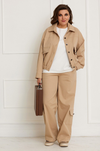 Бежевый комплект бомбер и джинсовые брюки в стиле оверсайз BegiModa 3061 кэмел - фото 1