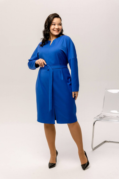 Длинное трикотажное платье прямого силуэта для повседневной носки Romgil РТ0007-ПЭ5 васильковый - фото 9