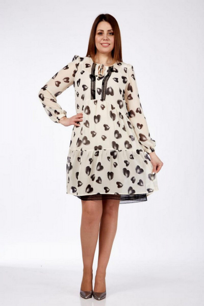 Платье свободного кроя из шифона с кружевом и воланами Милора-стиль 1035 молочный_с_принтом"сердечки" - фото 1