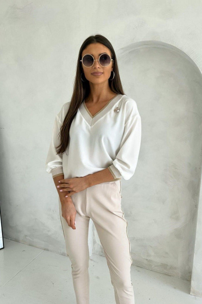 Белая повседневная блузка с рукавами 3/4 и элегантной линией Nika.PL 020201 молочный - фото 1