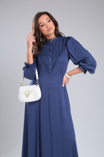 Платье из вискозы с кружевным воротником и рельефами DOGGI 3724 синий - фото 6