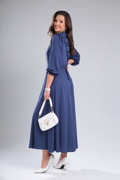 Платье из вискозы с кружевным воротником и рельефами DOGGI 3724 синий - фото 5