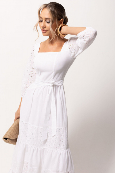 Платье с кружевными вставками и фигурным вырезом Golden Valley 44117 белый - фото 3