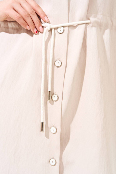 Платье-рубашка из вискозы с накладными карманами и кулисой IVA 1377 бежевый - фото 6