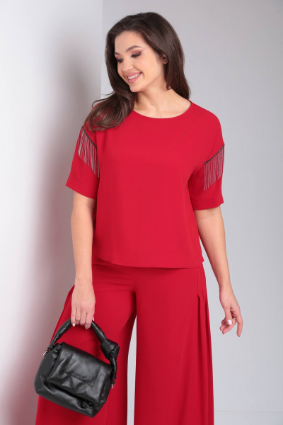 Костюм из блузы и брюков с разрезами и тесьмой Vilena 944 красный - фото 5