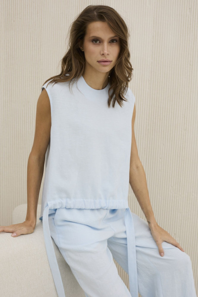 Комплект из льняной блузы и прямых брюк на каждый день DAVA 2207 голубой - фото 5