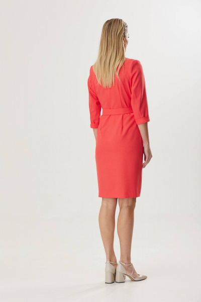Демисезонное платье с складками и яркими элементами Твой имидж 1800 коралл - фото 8