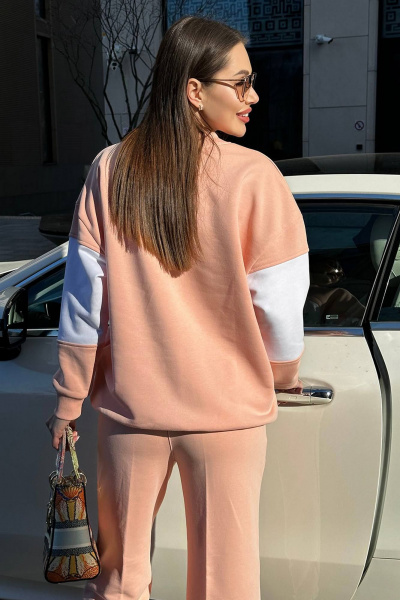 Демисезонный спортивный костюм из трикотажа с oversized свитшотом и брюками GO F3062/07-01 - фото 3